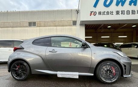 Toyota Yaris, 2025 год, 4 900 000 рублей, 4 фотография