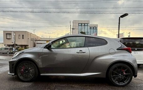 Toyota Yaris, 2025 год, 4 900 000 рублей, 5 фотография