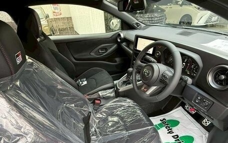 Toyota Yaris, 2025 год, 4 900 000 рублей, 27 фотография