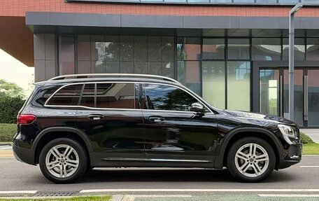 Mercedes-Benz GLB, 2022 год, 1 900 000 рублей, 4 фотография