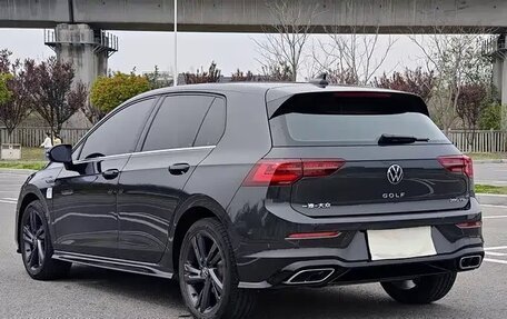 Volkswagen Golf VIII, 2023 год, 1 980 000 рублей, 6 фотография