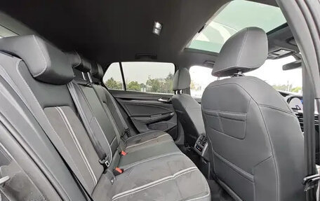 Volkswagen Golf VIII, 2023 год, 1 980 000 рублей, 9 фотография