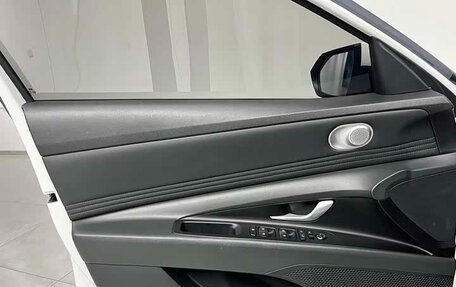 Hyundai Elantra, 2021 год, 1 300 000 рублей, 8 фотография