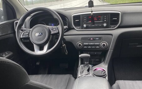 KIA Sportage IV рестайлинг, 2018 год, 2 070 000 рублей, 3 фотография