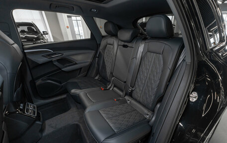 Audi Q5, 2025 год, 5 880 000 рублей, 13 фотография