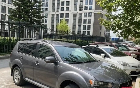 Mitsubishi Outlander III рестайлинг 3, 2011 год, 1 300 000 рублей, 4 фотография