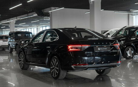 Skoda Superb III рестайлинг, 2025 год, 3 400 000 рублей, 4 фотография