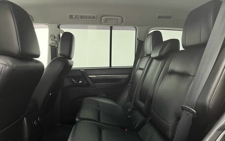 Mitsubishi Pajero IV, 2011 год, 1 690 000 рублей, 15 фотография