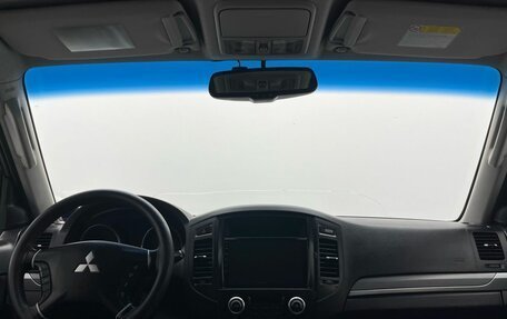 Mitsubishi Pajero IV, 2011 год, 1 690 000 рублей, 26 фотография
