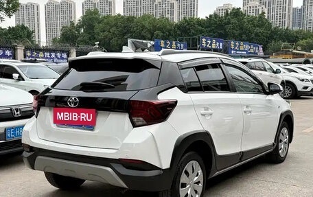 Toyota Yaris XP150 рестайлинг, 2023 год, 1 300 000 рублей, 4 фотография
