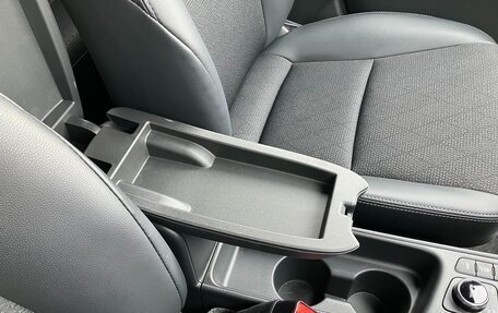 Toyota Yaris Cross, 2023 год, 1 513 000 рублей, 28 фотография