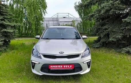 KIA Rio IV, 2018 год, 1 407 000 рублей, 2 фотография