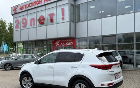 KIA Sportage IV рестайлинг, 2018 год, 2 100 000 рублей, 3 фотография