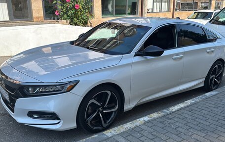 Honda Accord IX рестайлинг, 2018 год, 2 200 000 рублей, 10 фотография