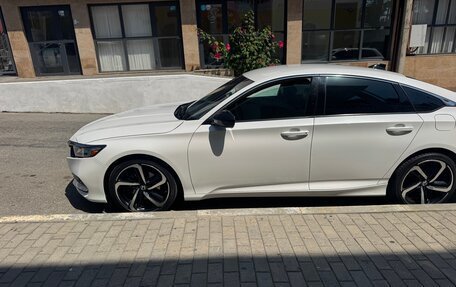 Honda Accord IX рестайлинг, 2018 год, 2 200 000 рублей, 11 фотография
