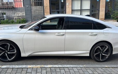 Honda Accord IX рестайлинг, 2018 год, 2 200 000 рублей, 17 фотография
