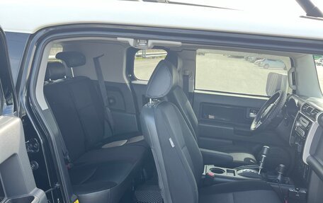Toyota FJ Cruiser, 2008 год, 3 230 000 рублей, 9 фотография