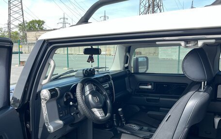 Toyota FJ Cruiser, 2008 год, 3 230 000 рублей, 8 фотография