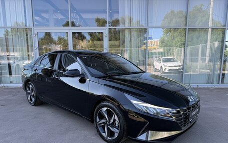 Hyundai Elantra, 2023 год, 2 050 000 рублей, 3 фотография