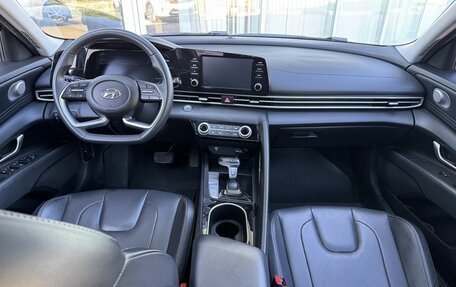 Hyundai Elantra, 2023 год, 2 050 000 рублей, 9 фотография