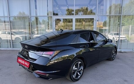 Hyundai Elantra, 2023 год, 2 050 000 рублей, 5 фотография