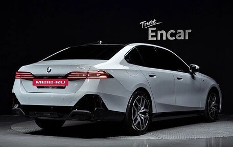 BMW 5 серия, 2025 год, 7 100 311 рублей, 2 фотография