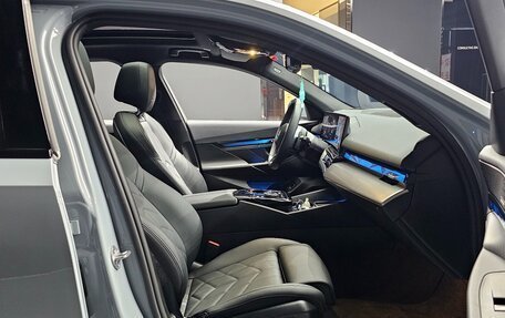 BMW 5 серия, 2025 год, 7 100 311 рублей, 7 фотография