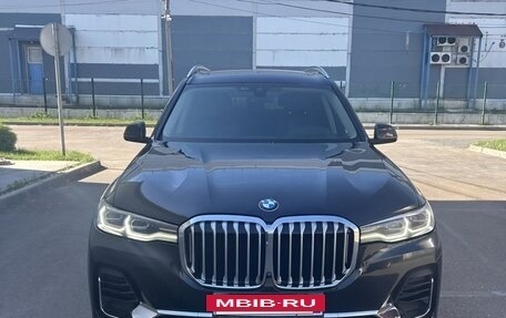 BMW X7, 2021 год, 7 100 000 рублей, 2 фотография