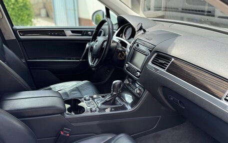 Volkswagen Touareg III, 2015 год, 2 550 000 рублей, 11 фотография