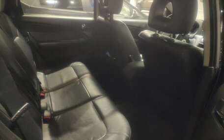 Mitsubishi Outlander III рестайлинг 3, 2006 год, 550 000 рублей, 4 фотография