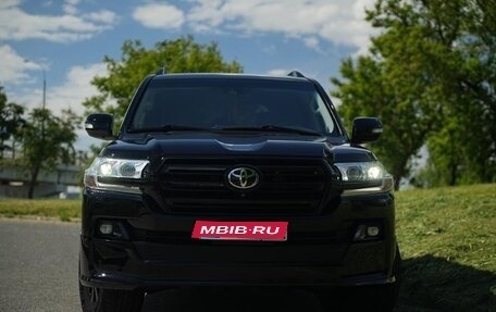Toyota Land Cruiser 200, 2016 год, 5 500 рублей, 1 фотография