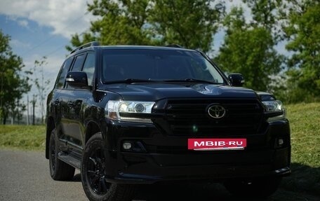 Toyota Land Cruiser 200, 2016 год, 5 500 рублей, 24 фотография