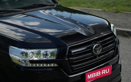Toyota Land Cruiser 200, 2016 год, 5 500 рублей, 28 фотография