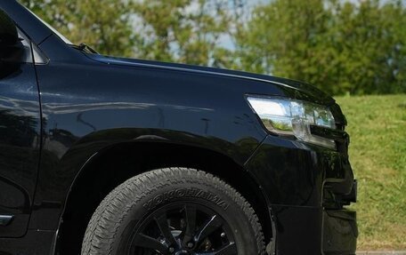 Toyota Land Cruiser 200, 2016 год, 5 500 рублей, 31 фотография