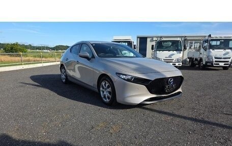 Mazda 3, 2021 год, 1 100 000 рублей, 2 фотография
