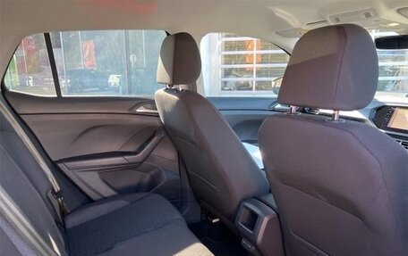 Volkswagen T-Cross I, 2023 год, 1 147 000 рублей, 11 фотография
