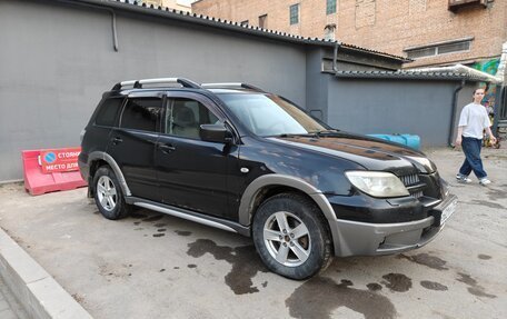 Mitsubishi Outlander III рестайлинг 3, 2004 год, 610 000 рублей, 8 фотография