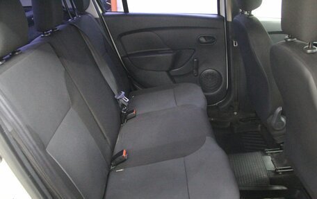 Renault Logan II, 2014 год, 676 300 рублей, 25 фотография