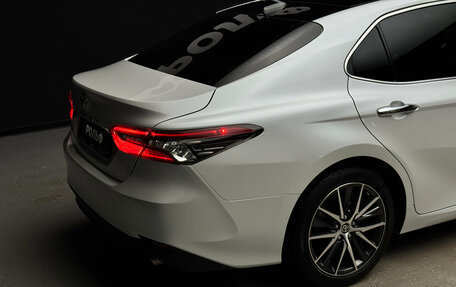 Toyota Camry, 2022 год, 3 200 000 рублей, 9 фотография
