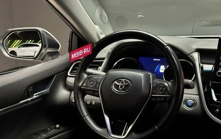 Toyota Camry, 2022 год, 3 200 000 рублей, 10 фотография