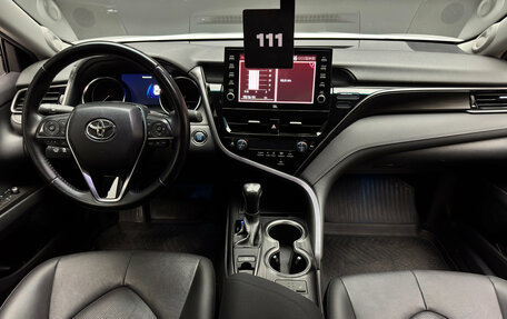 Toyota Camry, 2022 год, 3 200 000 рублей, 11 фотография
