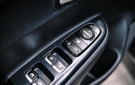 KIA Rio IV, 2018 год, 1 519 000 рублей, 8 фотография