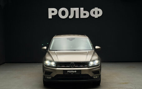 Volkswagen Tiguan II, 2020 год, 2 600 000 рублей, 2 фотография