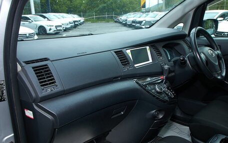 Toyota ISis I, 2011 год, 1 189 000 рублей, 13 фотография