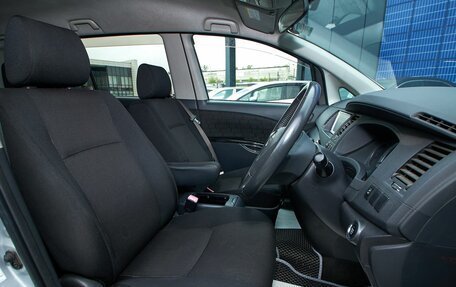 Toyota ISis I, 2011 год, 1 189 000 рублей, 8 фотография