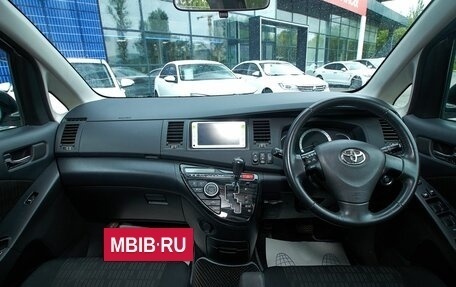 Toyota ISis I, 2011 год, 1 189 000 рублей, 10 фотография