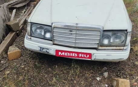 Mercedes-Benz E-Класс, 1992 год, 155 000 рублей, 1 фотография