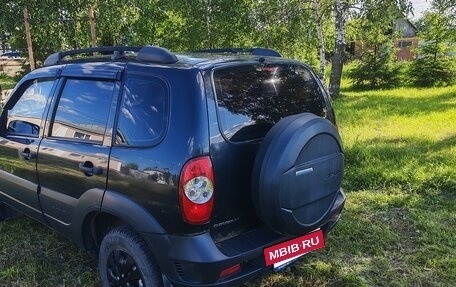 Chevrolet Niva I рестайлинг, 2012 год, 350 000 рублей, 3 фотография
