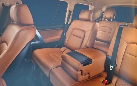 Toyota Land Cruiser 200, 2014 год, 3 700 000 рублей, 7 фотография