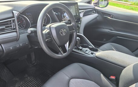 Toyota Camry, 2021 год, 2 850 000 рублей, 5 фотография